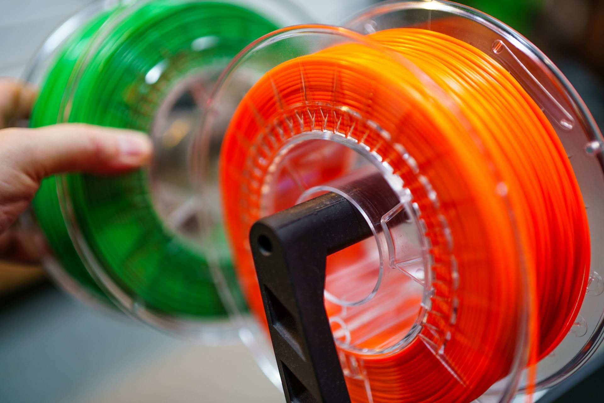 Filament spools